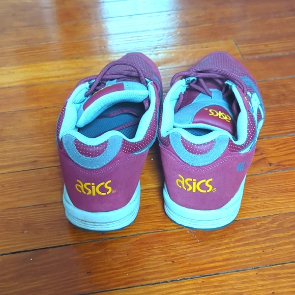 ASICS Men's Gel Saga Burgundy Running Sneaker Trainer Size 10 - Picture 2 of 4